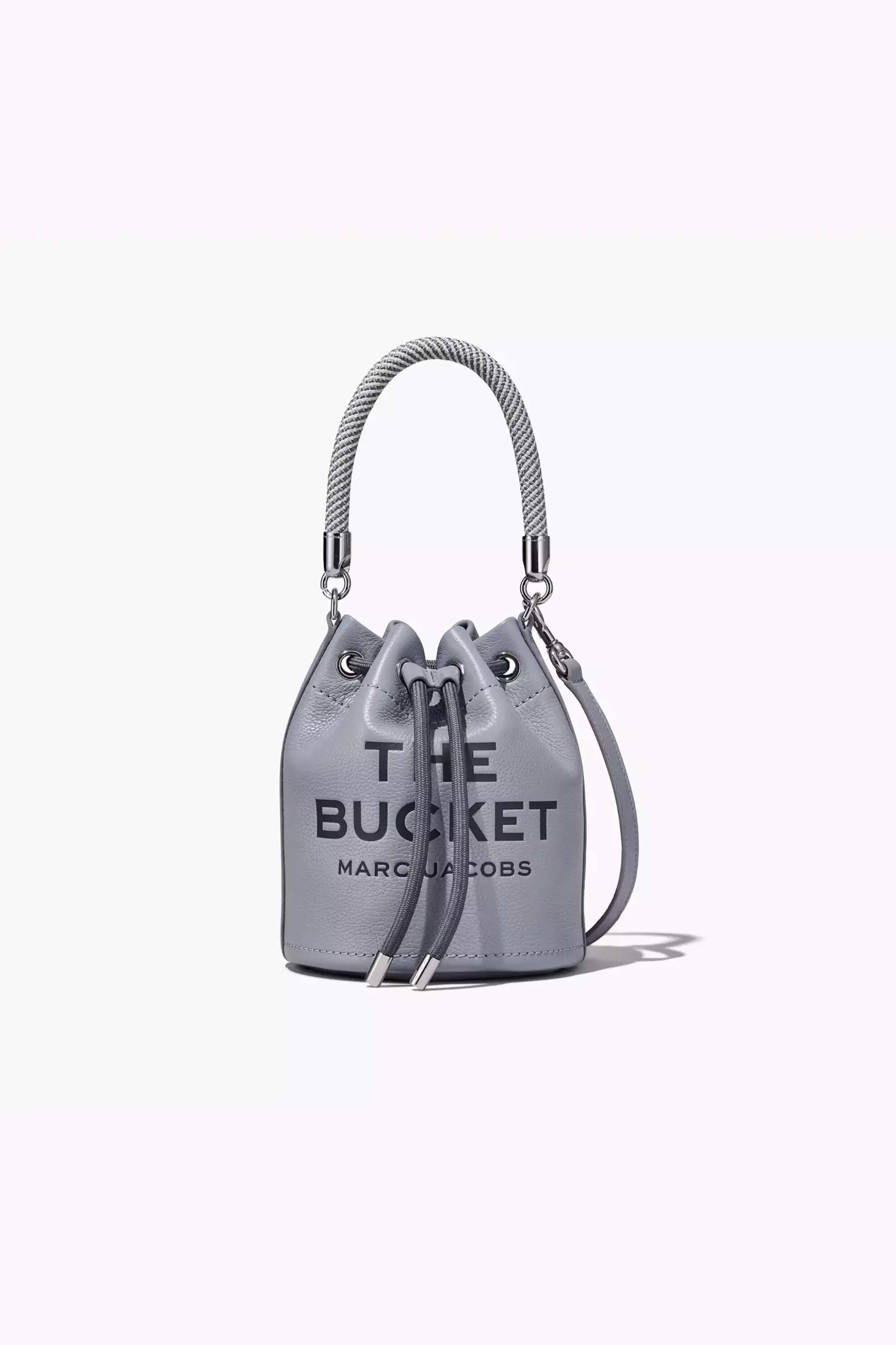 MARC JACOBS Marc Jacobs γυναικεία δερμάτινη bucket τσάντα με logo print "The Bucket" - H652L01PF22 Γκρι