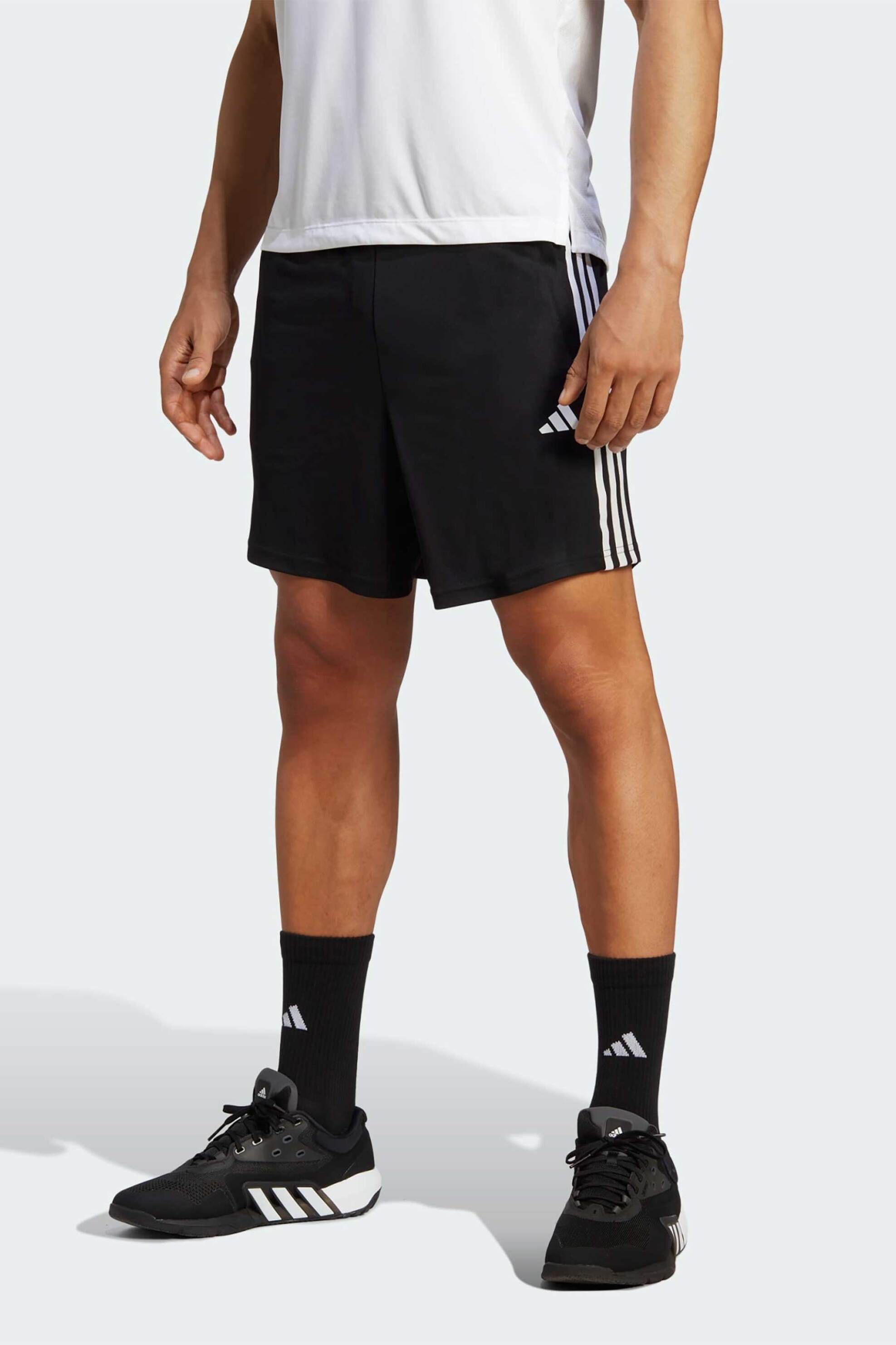 Adidas ανδρικό αθλητικό σορτς μονόχρωμο με contrast ρίγες Regular Fit - IB8111 Μαύρο φωτογραφία