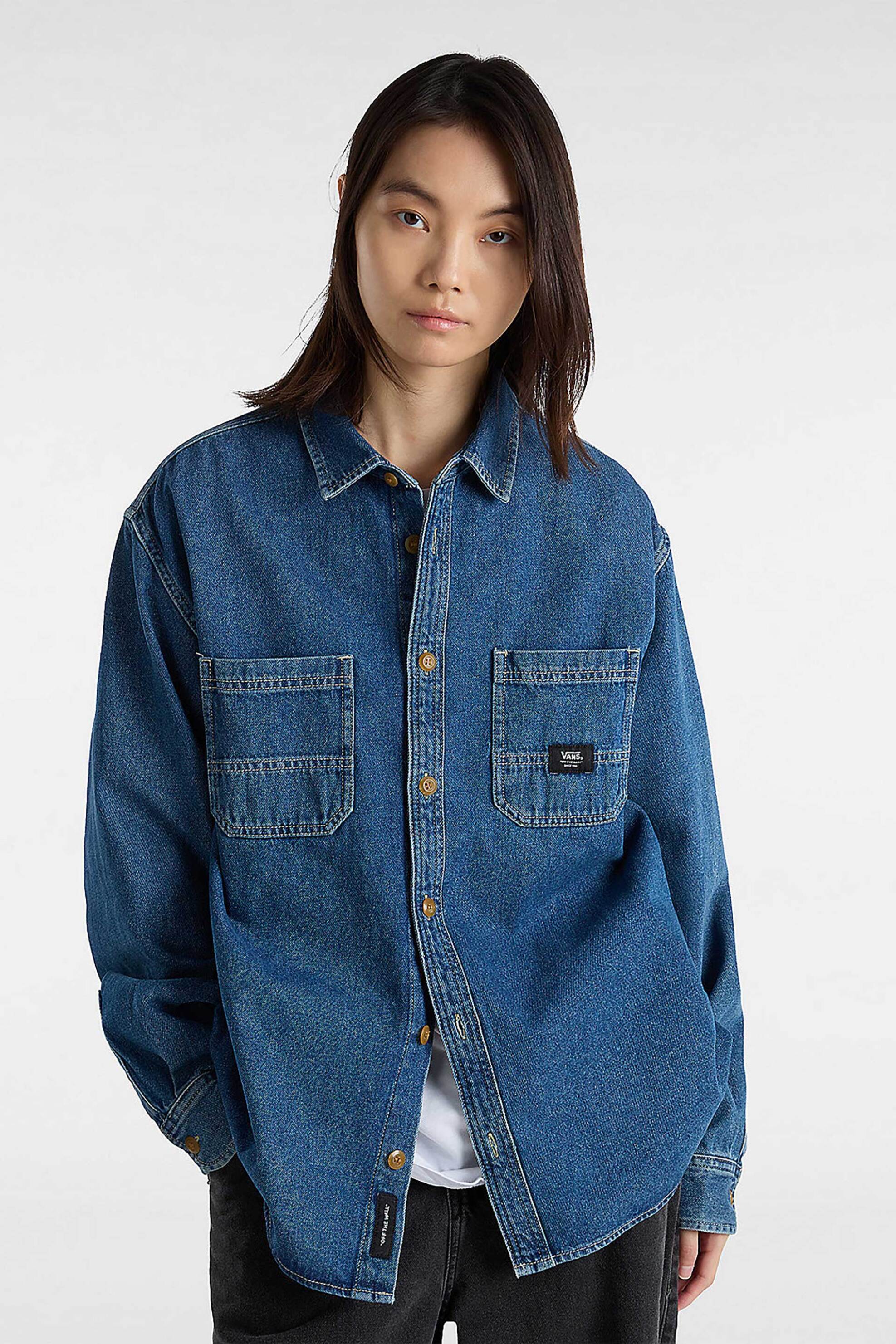 VANS Vans γυναικείο denim overshirt με τσέπες στο στήθος και logo patch Loose Fit "Stevens" - VN000HNTAHU1 Denim Blue