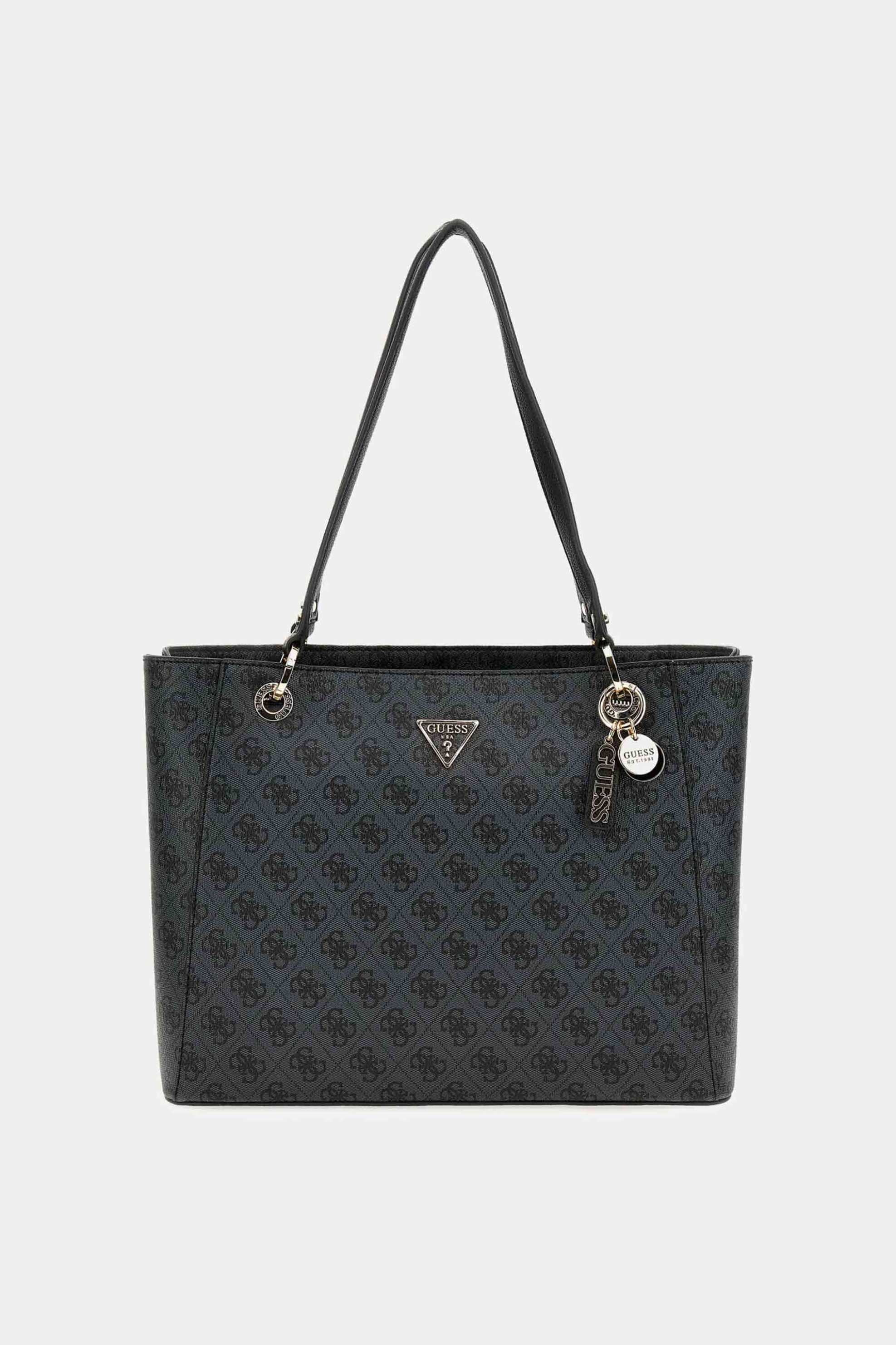 Guess Guess γυναικεία shopper bag με all-over logo print και charm με μεταλλικό λογότυπο 