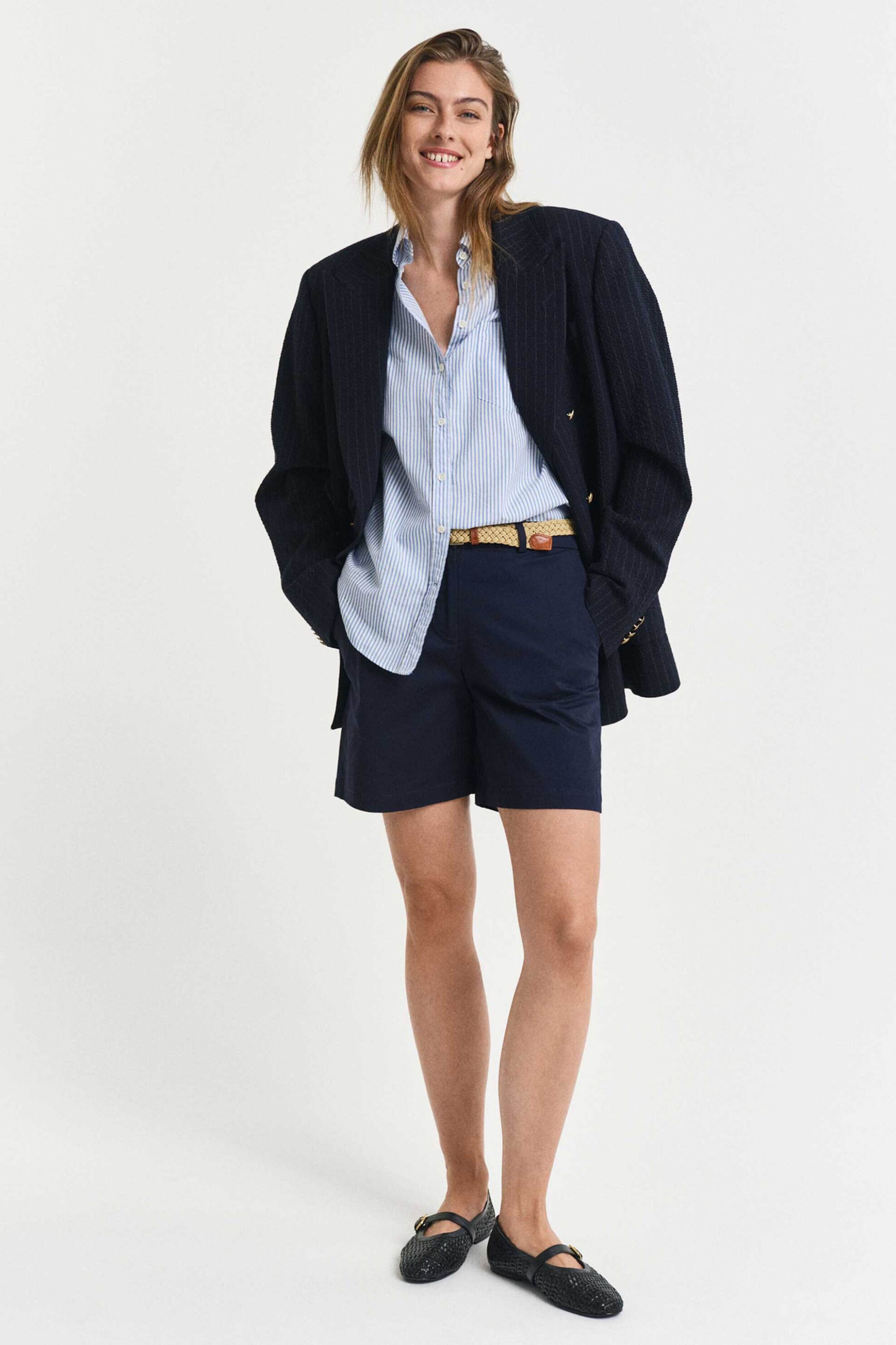 GANT Gant γυναικεία βερμούδα chino μονόχρωμη Regular Fit - 4020119 Μπλε Σκούρο 2025