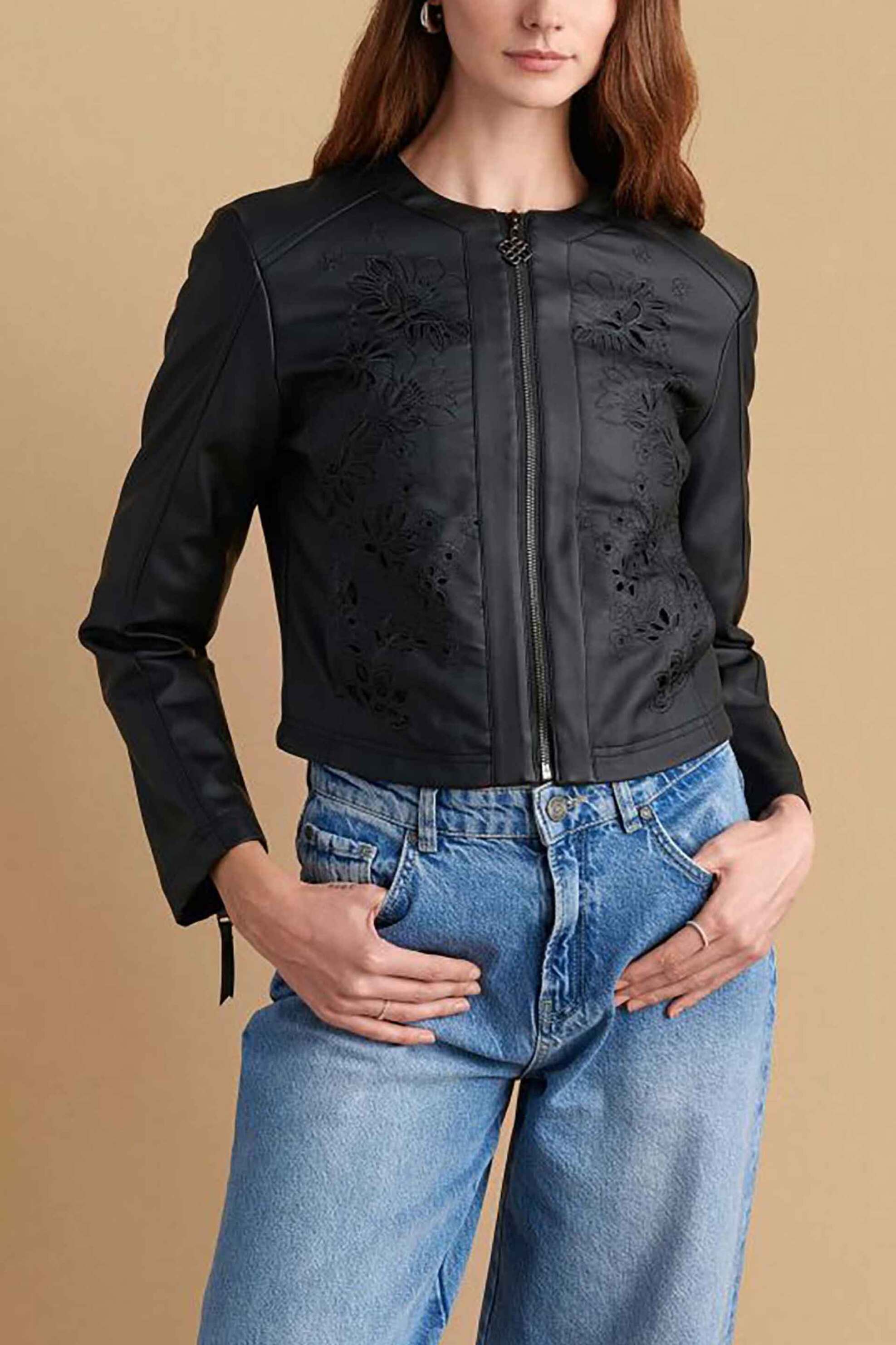  Attrattivo γυναικείο jacket με διάτρητο floral σχέδιο - 9920254 Μαύρο 2025