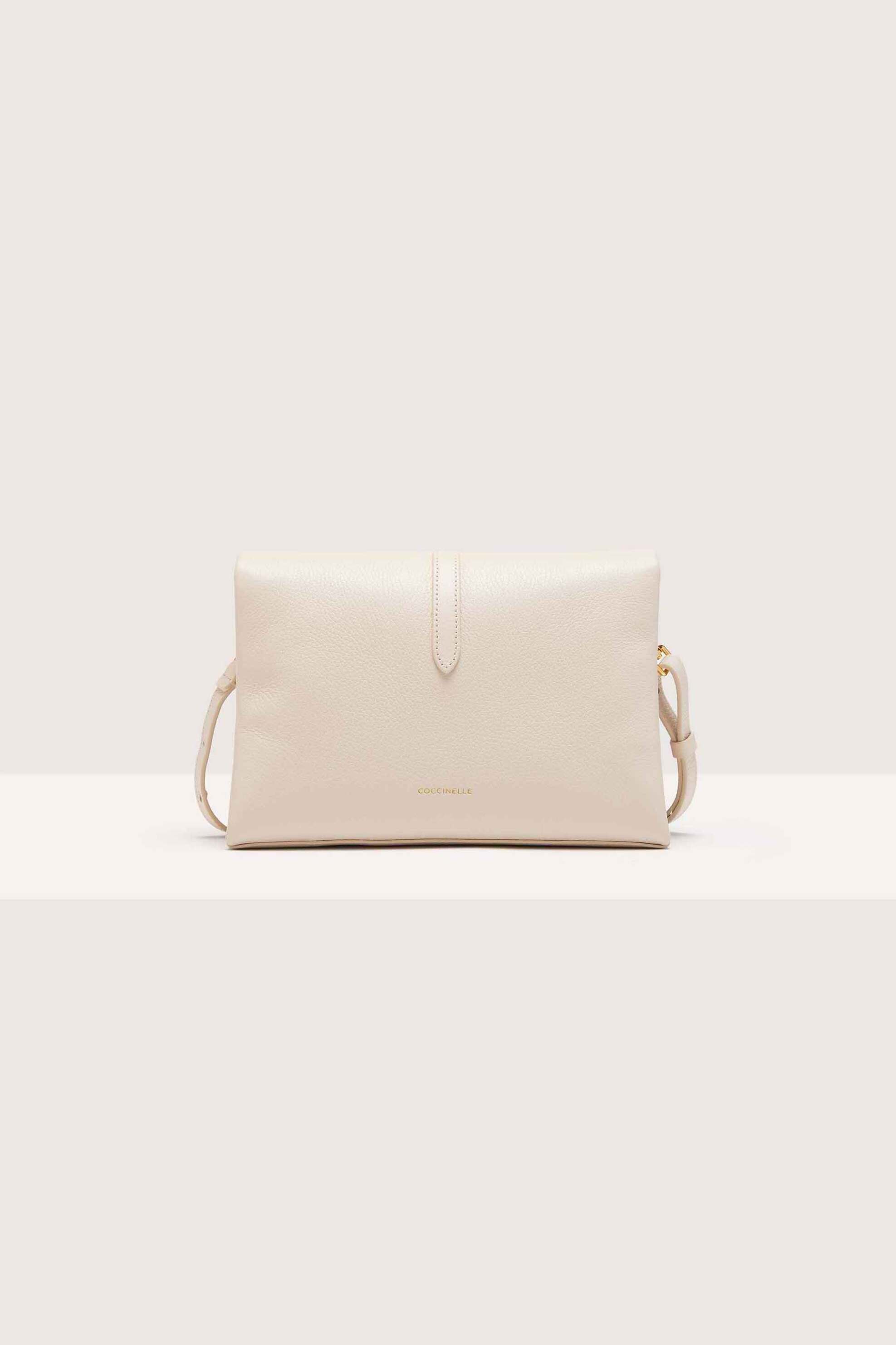 Coccinelle γυναικεία δερμάτινη τσάντα ώμου/crossbody "Dorian Small" - E1RCK-120201 Εκρού φωτογραφία