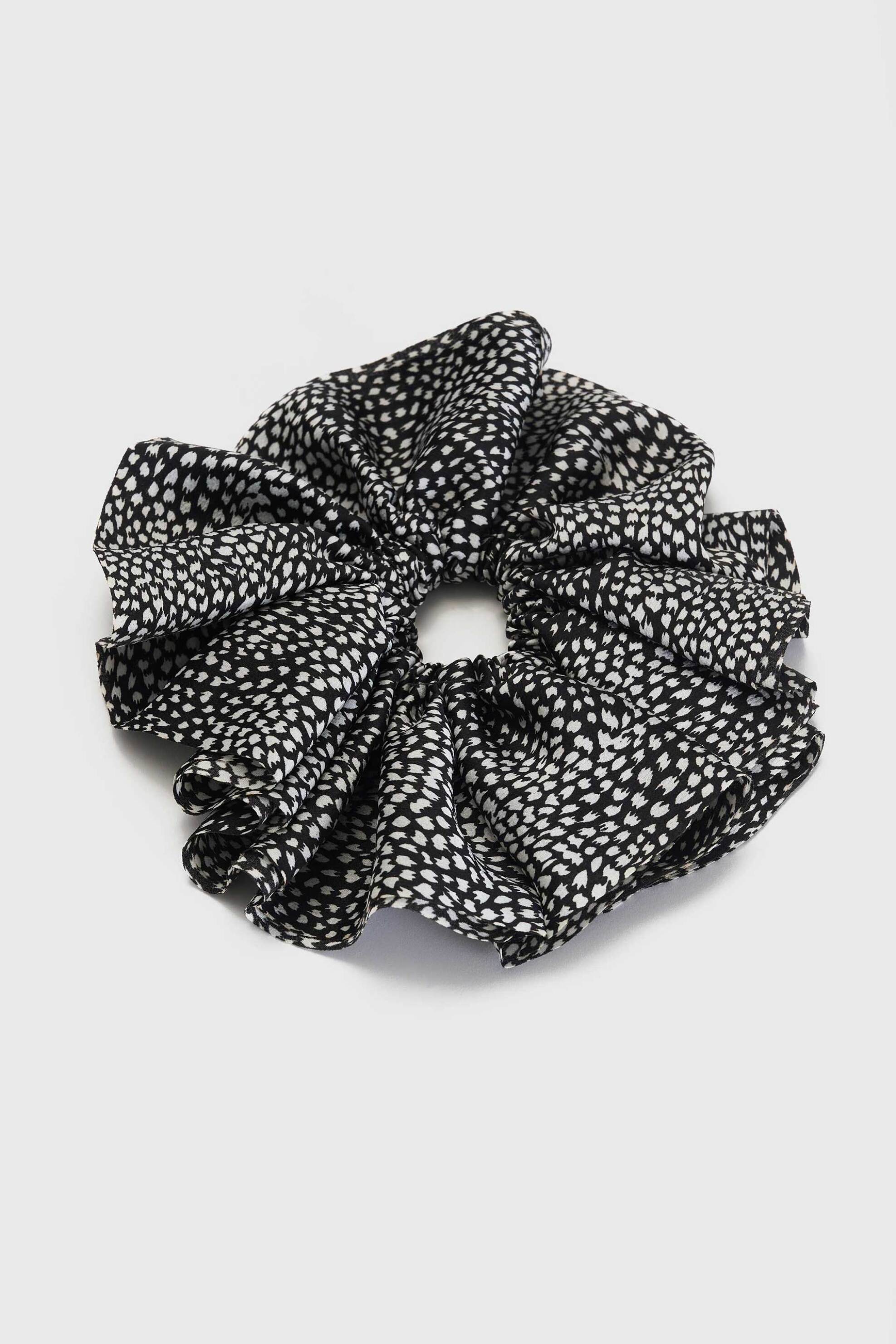 'ALE γυναικείο scrunchie oversized εμπριμέ - 8K22857 Ασπρόμαυρο φωτογραφία