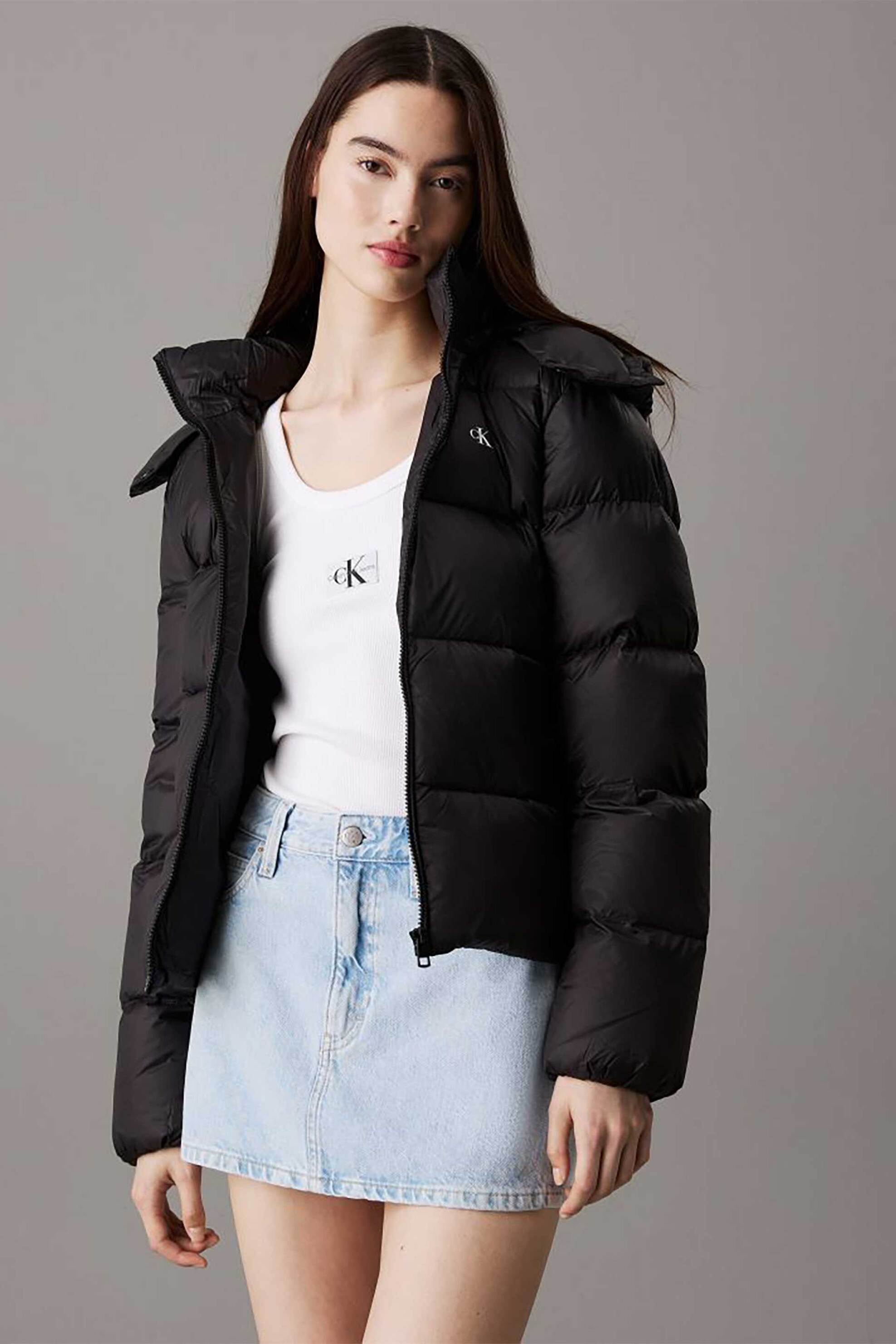  CK Jeans γυναικείο μπουφάν puffer καπιτονέ με κουκούλα και μονόγραμμα Regular Fit - J20J223571 Μαύρο 2025