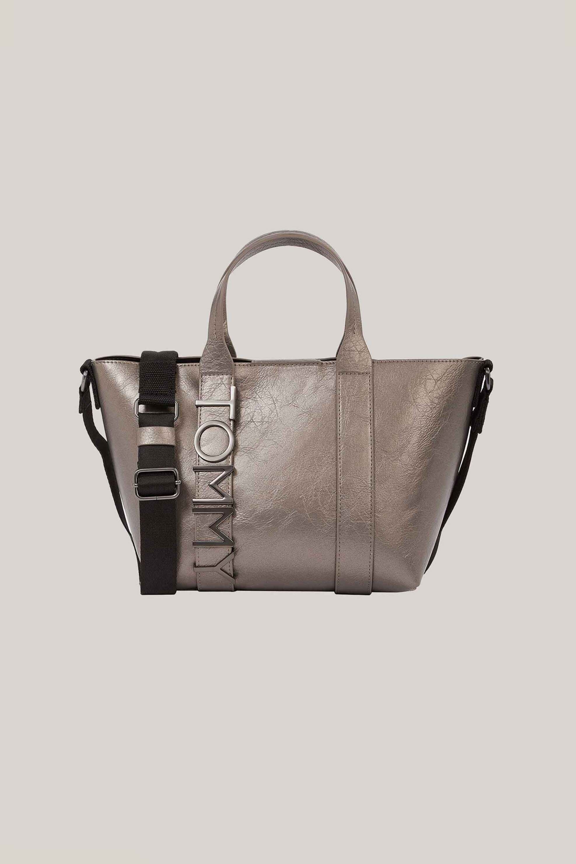  Tommy Jeans γυναικεία τσάντα tote με ανάγλυφο μεταλλικό λογότυπο - AW0AW16501 Ασημί 2025